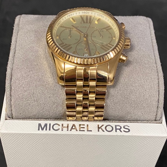 Michael Kors Watch - Picture 5 of 5